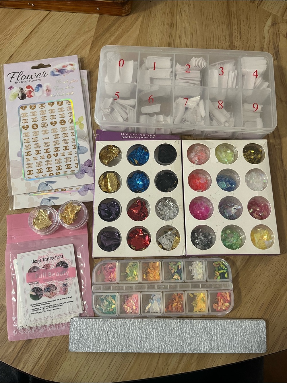 Nail Art Kit with White Practice Tips and Multicolor Foils